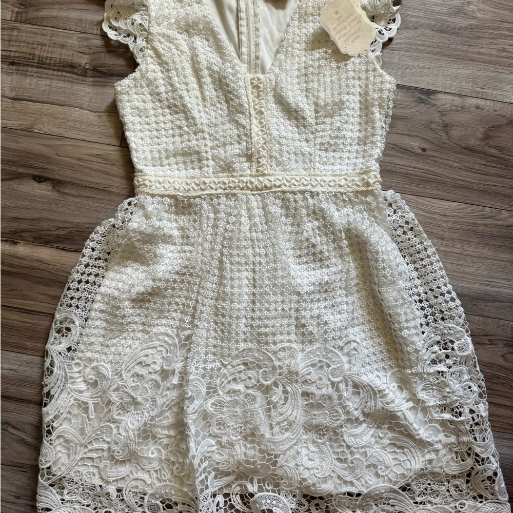 Medium White laced Altar’d State dress  nwt